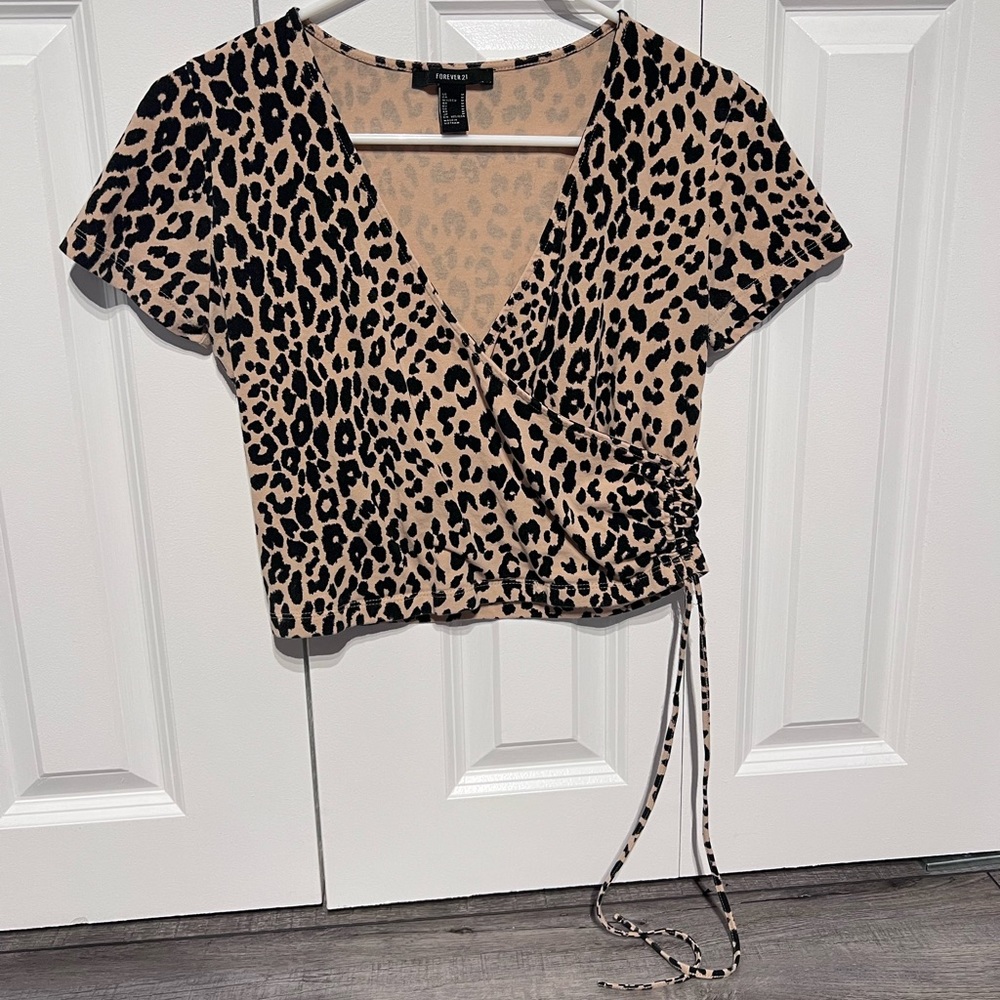 Forever 21 Cheetah Tee!!